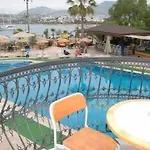 Tropicana Hotel