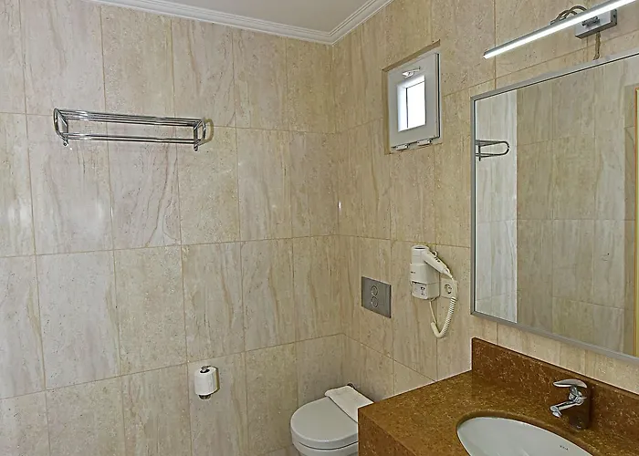 Отель Tropicana