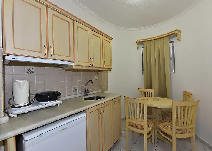 Tropicana Отель