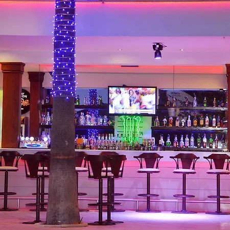 Hotel Tropicana 3*